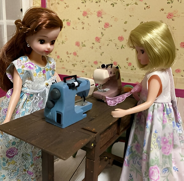 Innovative Mini Sewing Machine