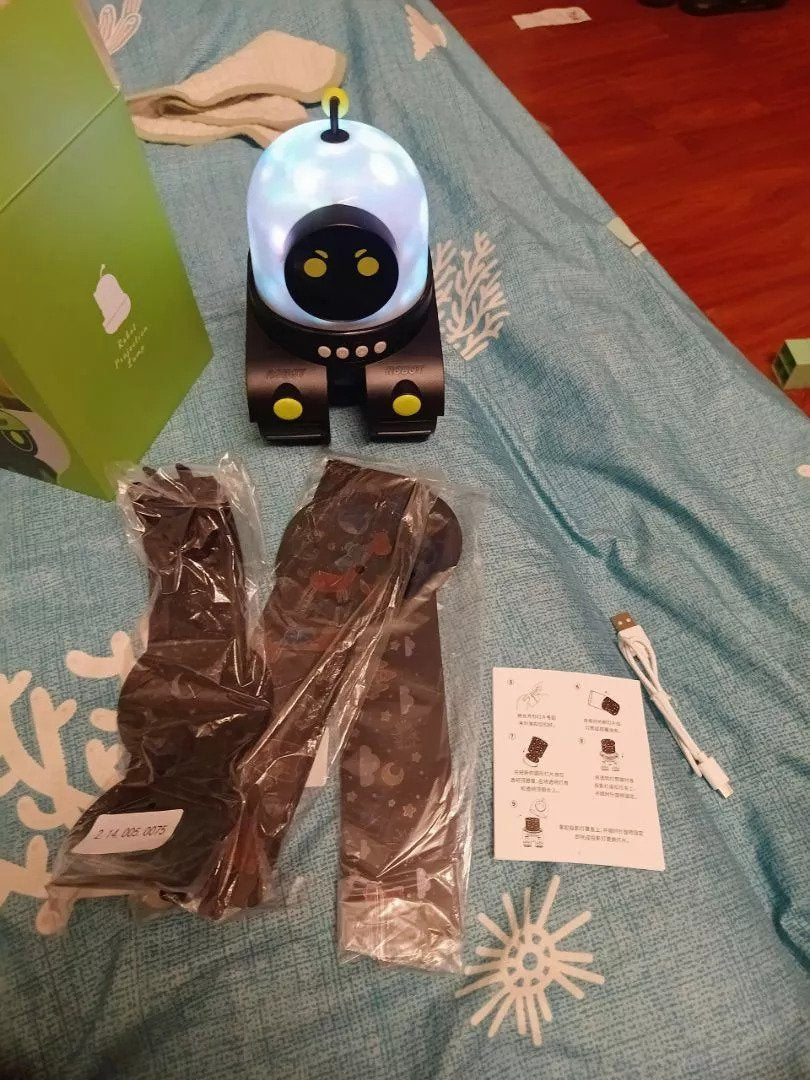 3-in-1 Robot Night Light, Star Projector & Bluetooth Speaker with Rotating Light with Music, Safe for Ages 1+