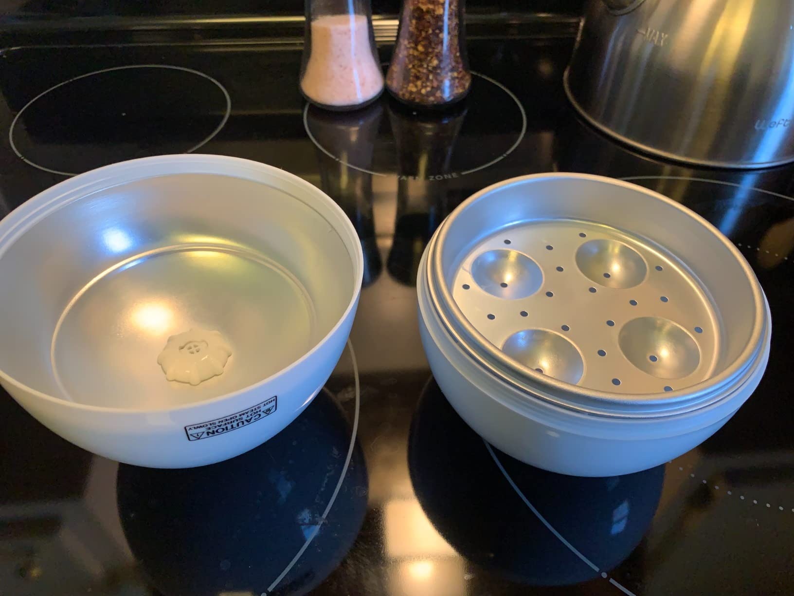 4-Egg Microwave Boiler – Quick Cooker for Perfect Soft or Hard Boiled Eggs & Built-in Easy Shell Remover