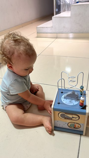 5-in-1 Montessori Wooden Activity Cube Toy, Educational Game, Safe for Toddlers 12 Months+