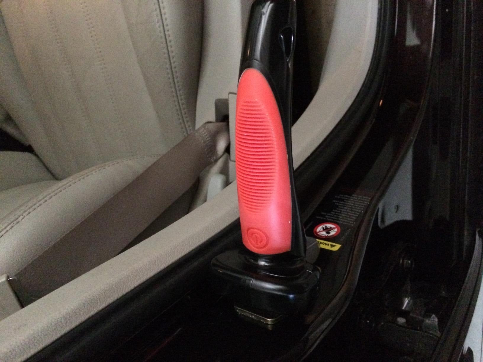 5 in 1 Car Handle Mobility Aid with Safe Window Breaker, Seatbelt Cutter, LED Flashlight for Safe Car Entrance-Exit