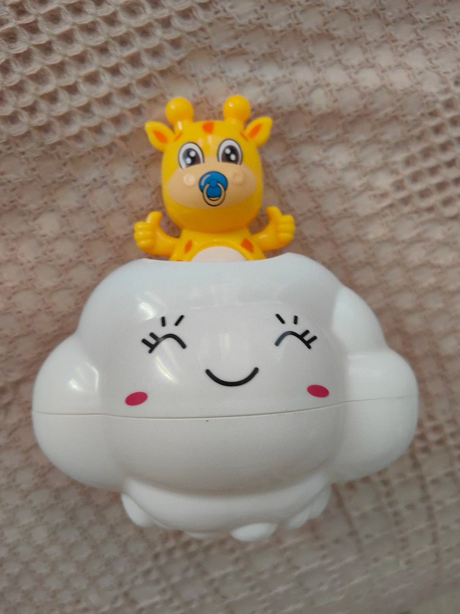 Adorable Cloud Bath Toy with Gentle Waterfall Fun