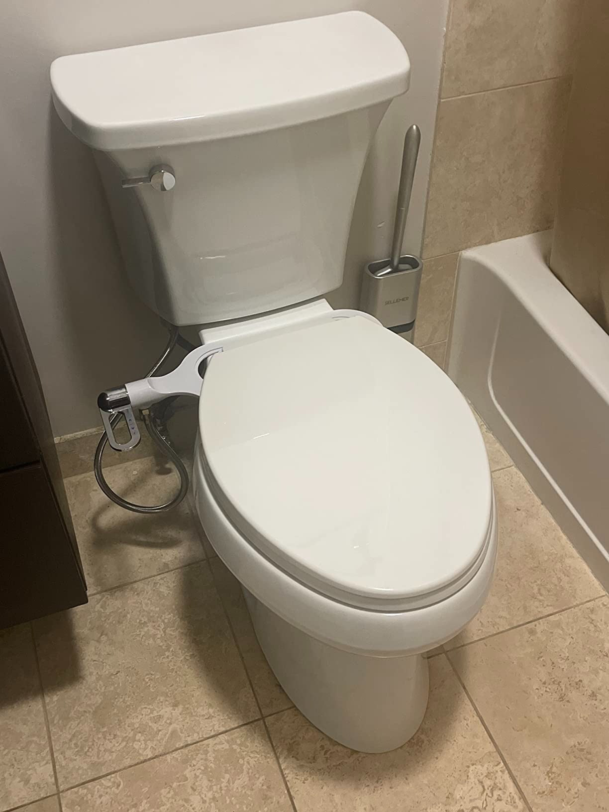Bathroom Non Electric Dual Nozzle Bidet Toilet Washer Bidet Hygienic Self Washing Bidet