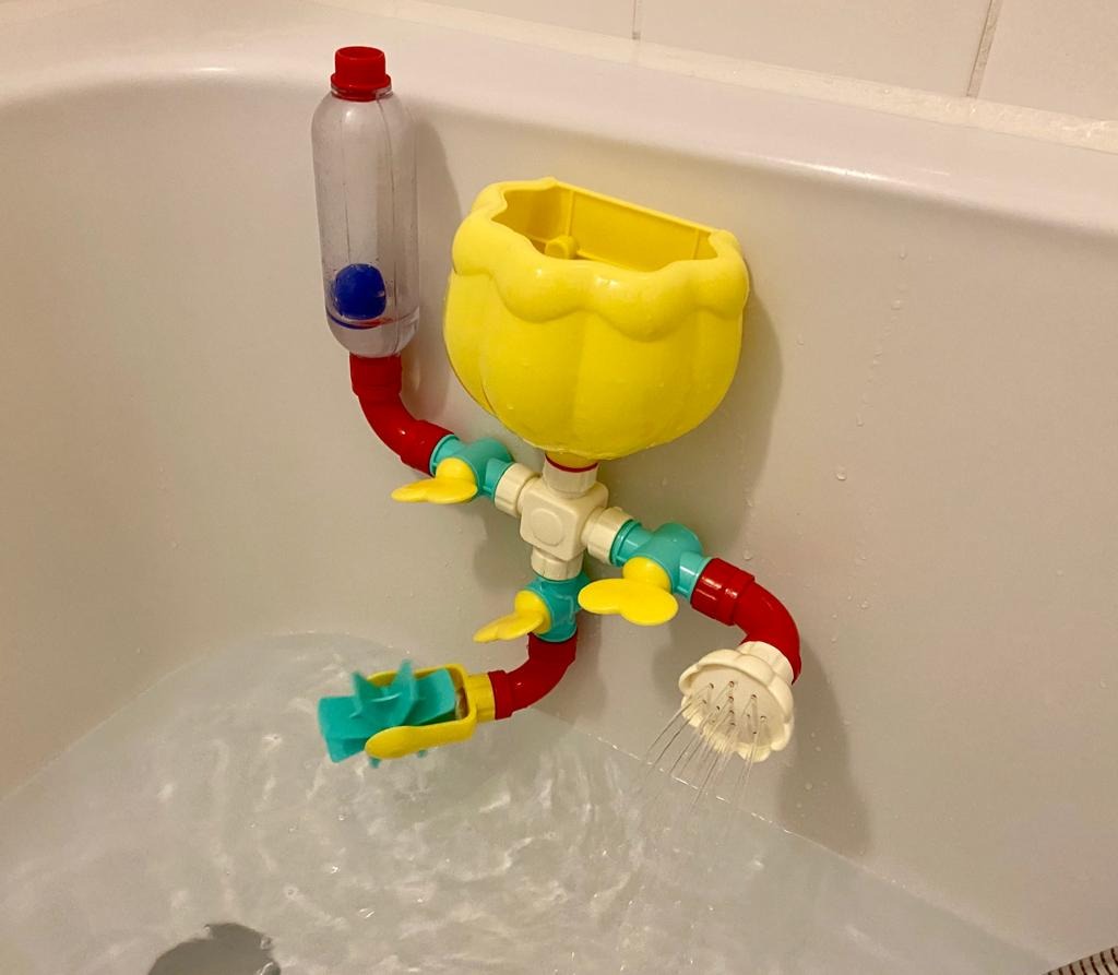 Children's Bath Toy with Water Spray Rotating Wheel and Shower Simulation Safe for Ages 1+