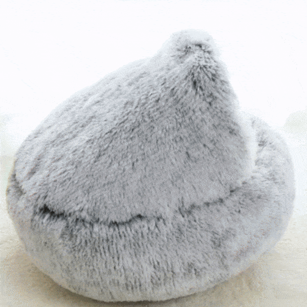 Cozy Bed for Dogs and Cats with Plush Soft Material, Self-Warming Insulation