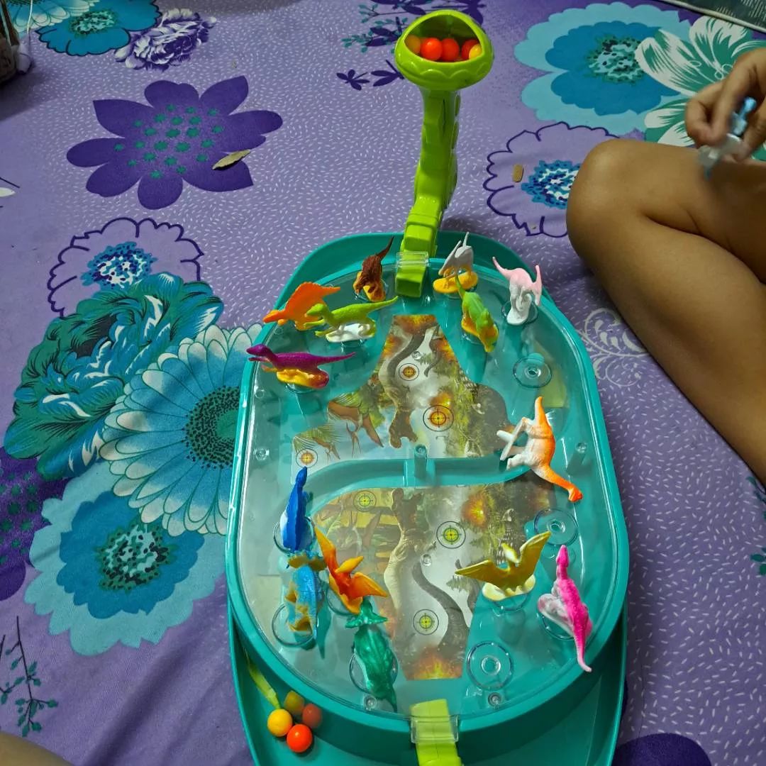 Dinosaur Battle Game with ABS Plastic, No Battery Needed, Sound Effects, Safe for Kids 3+
