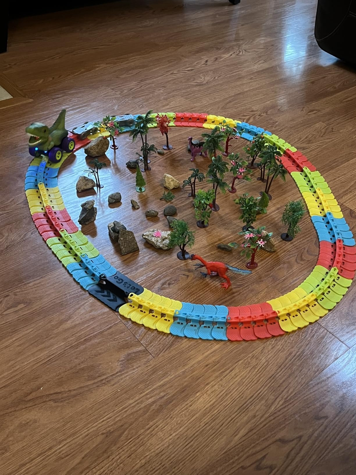 Dinosaur Track Cars With Flexible Tracks, Autopilot, Auto LED, Lively Sounds For Ages 3+