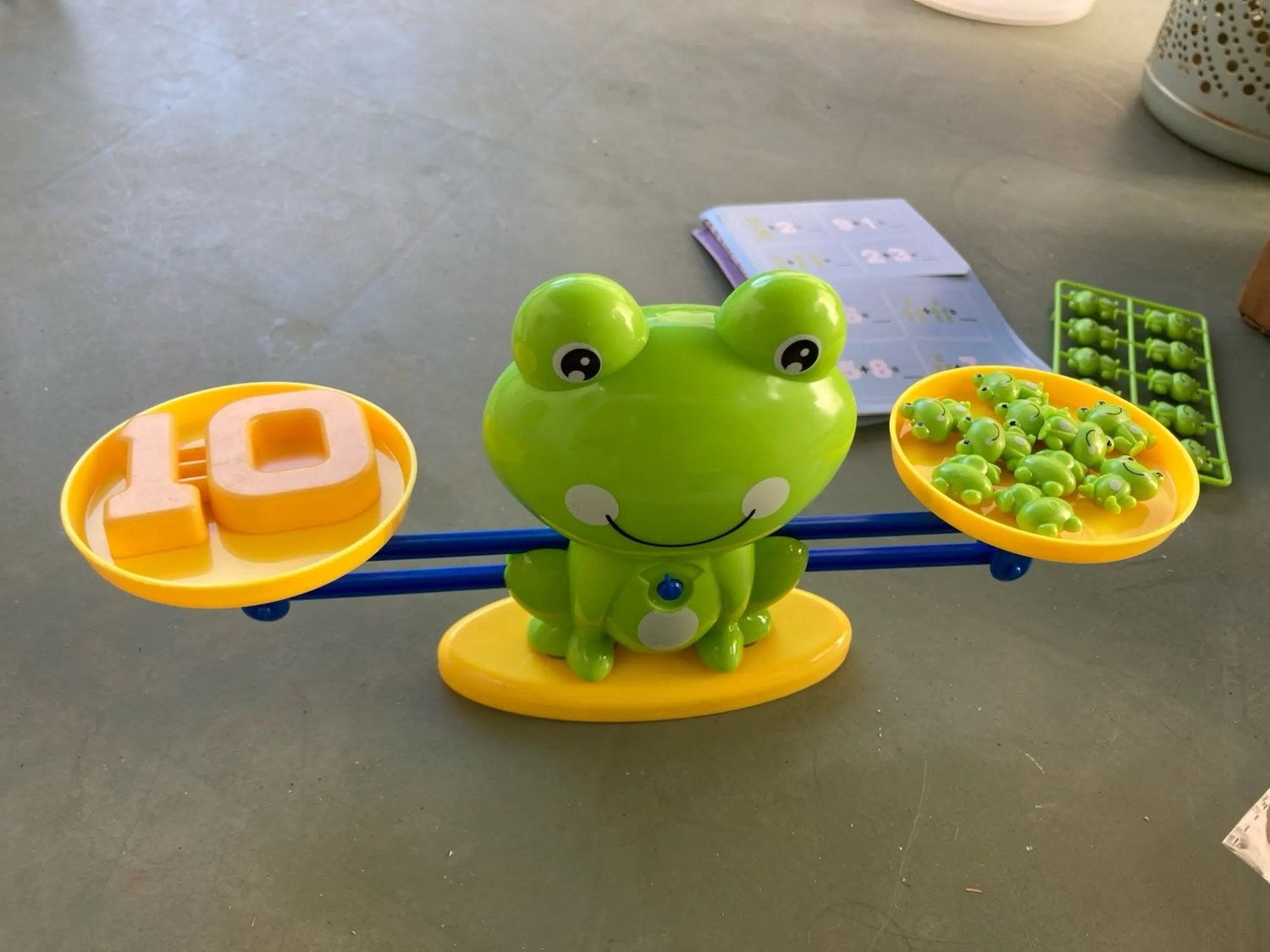 Fun & Educational Frog Balance Math Toy – Montessori Learning Game for Early Math Skills