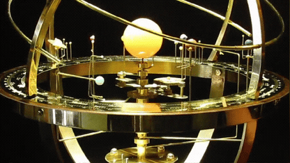 Grand Orrery Solar System Model with 28 Moons and 9 Planets – Stunning Brass and Stone Design
