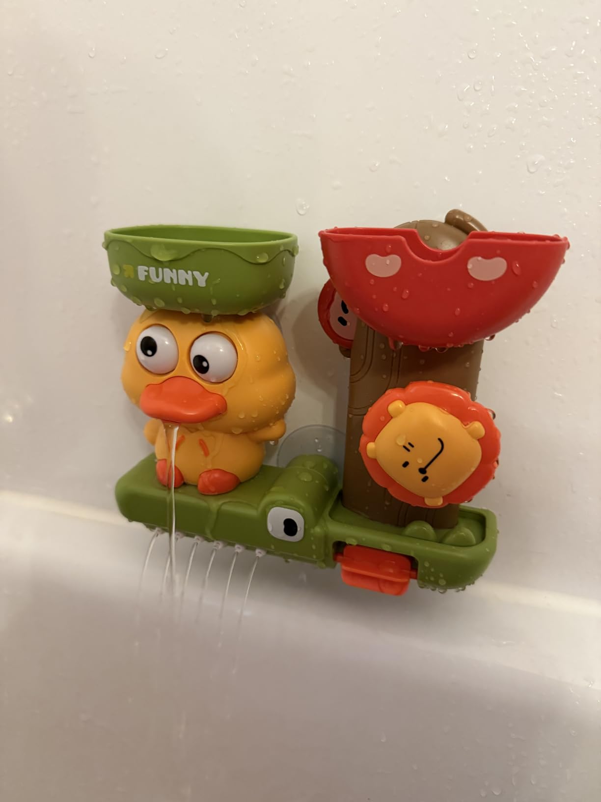 Jungle-Themed Water Fun with Spinning Friends, Make Bath Time Fun, Safe for Ages 1+