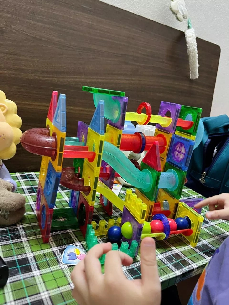 Kids Marble Run Creative Magnetic Toy 68 Pieces With 3D Building, Safe Plastic, Physics Learning Fun, Safe for Ages 3+