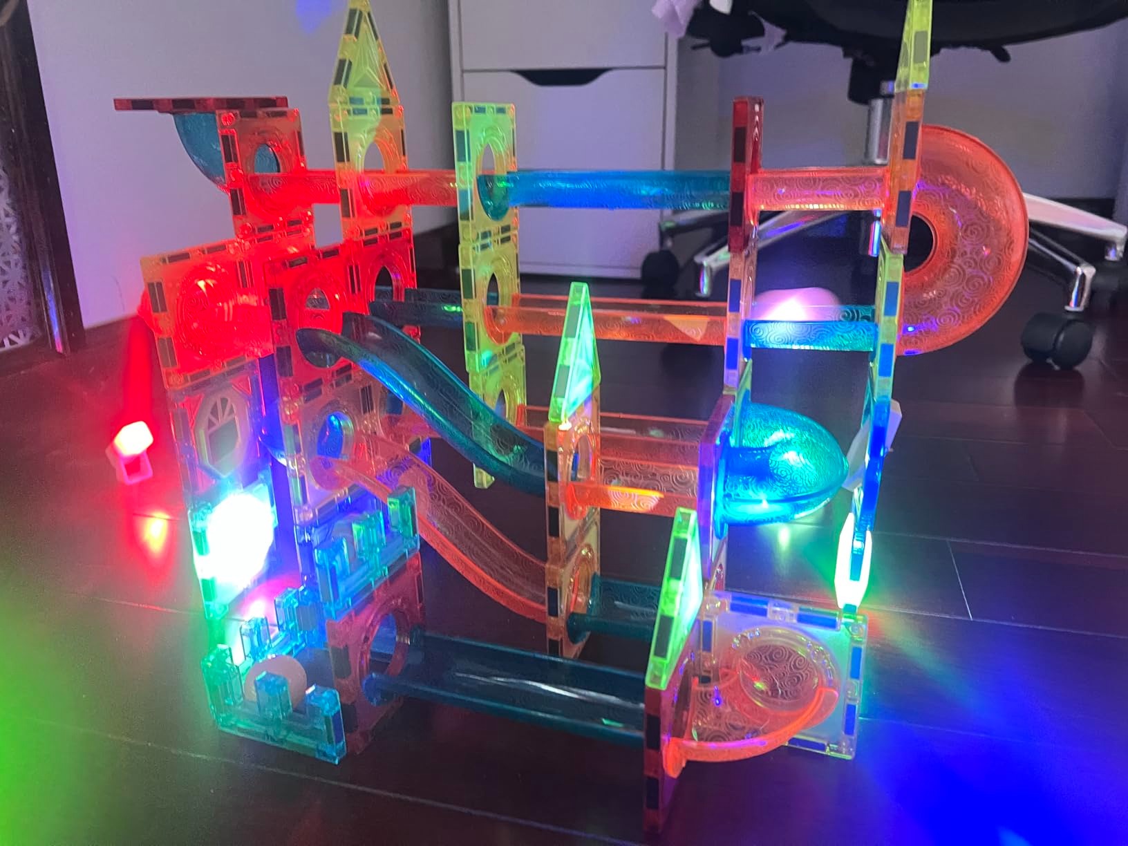 Kids Marble Run Creative Magnetic Toy 68 Pieces With 3D Building, Safe Plastic, Physics Learning Fun, Safe for Ages 3+