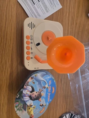 Kids Story Player Gramophone - 96 Themed Discs, Boosts English Skills, Easy Controls, Eye-Catching Design, Safe for Toddlers 3+
