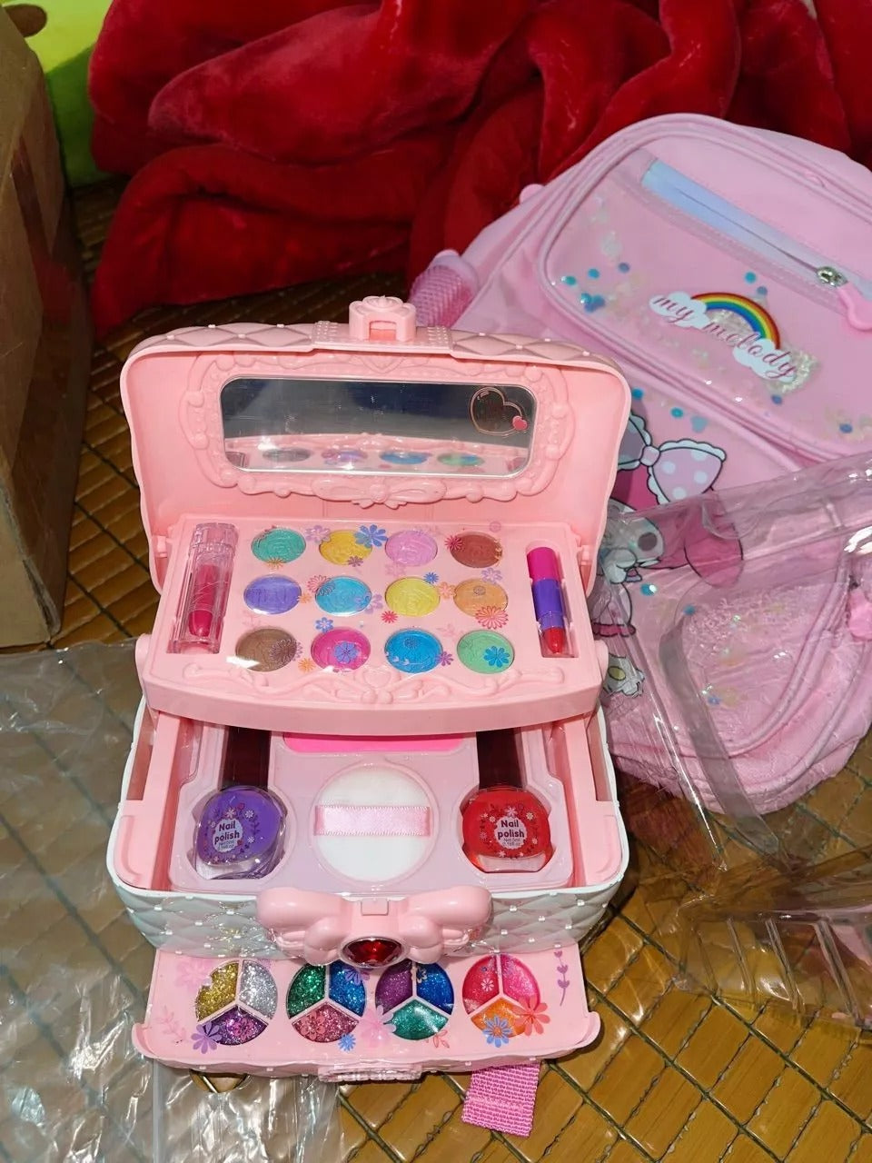 Kids Washable Makeup Beauty Kit with Cosmetic Case, Compact and Easy to Carry, Safe for Ages 3+