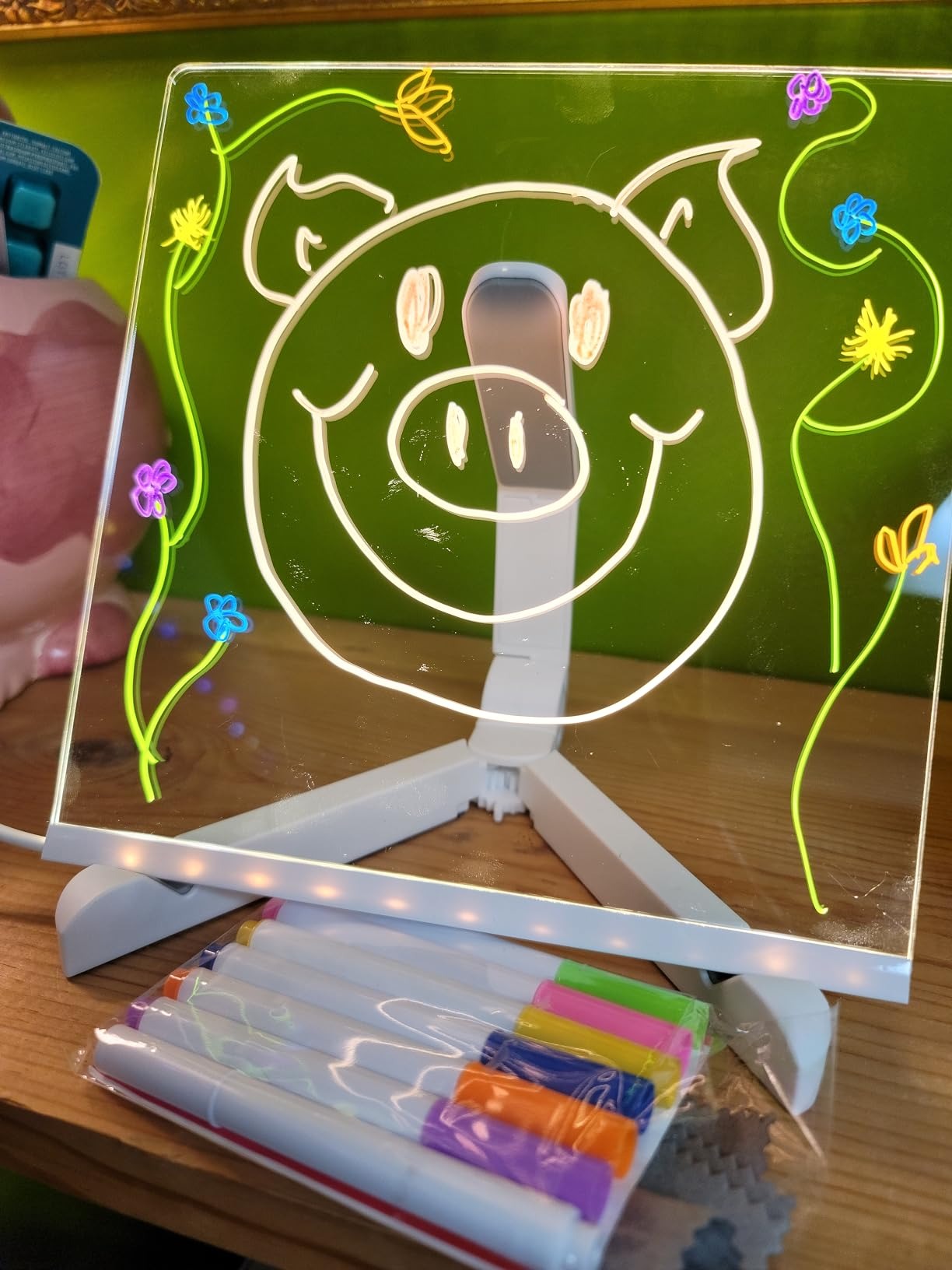 LED Drawing Board for Creative Kids, Glowing Notes, Rewritable, USB Powered, Great Gift Idea
