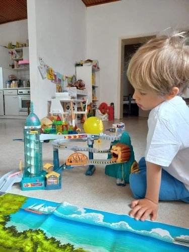Lion Racing Track with Sound & Light, Easy to Assemble, Safe for Ages 3+
