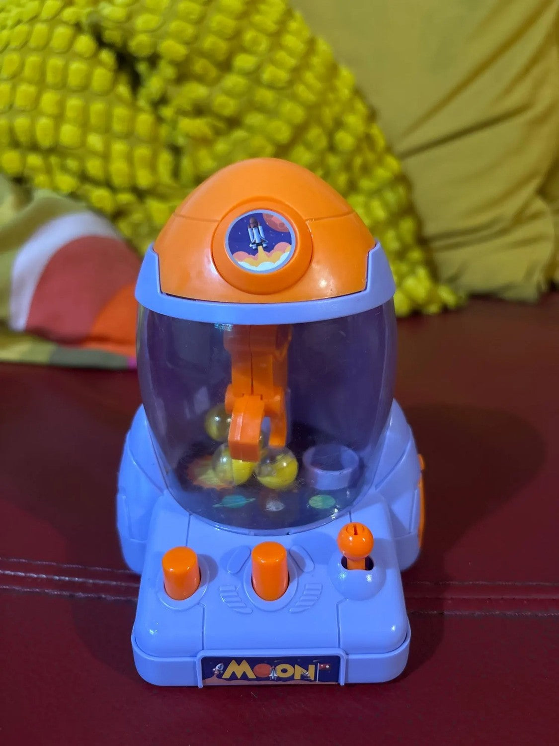 Mini Claw Machine, Boost Skills, Focus and Social Interaction, Safe for Kids 3+