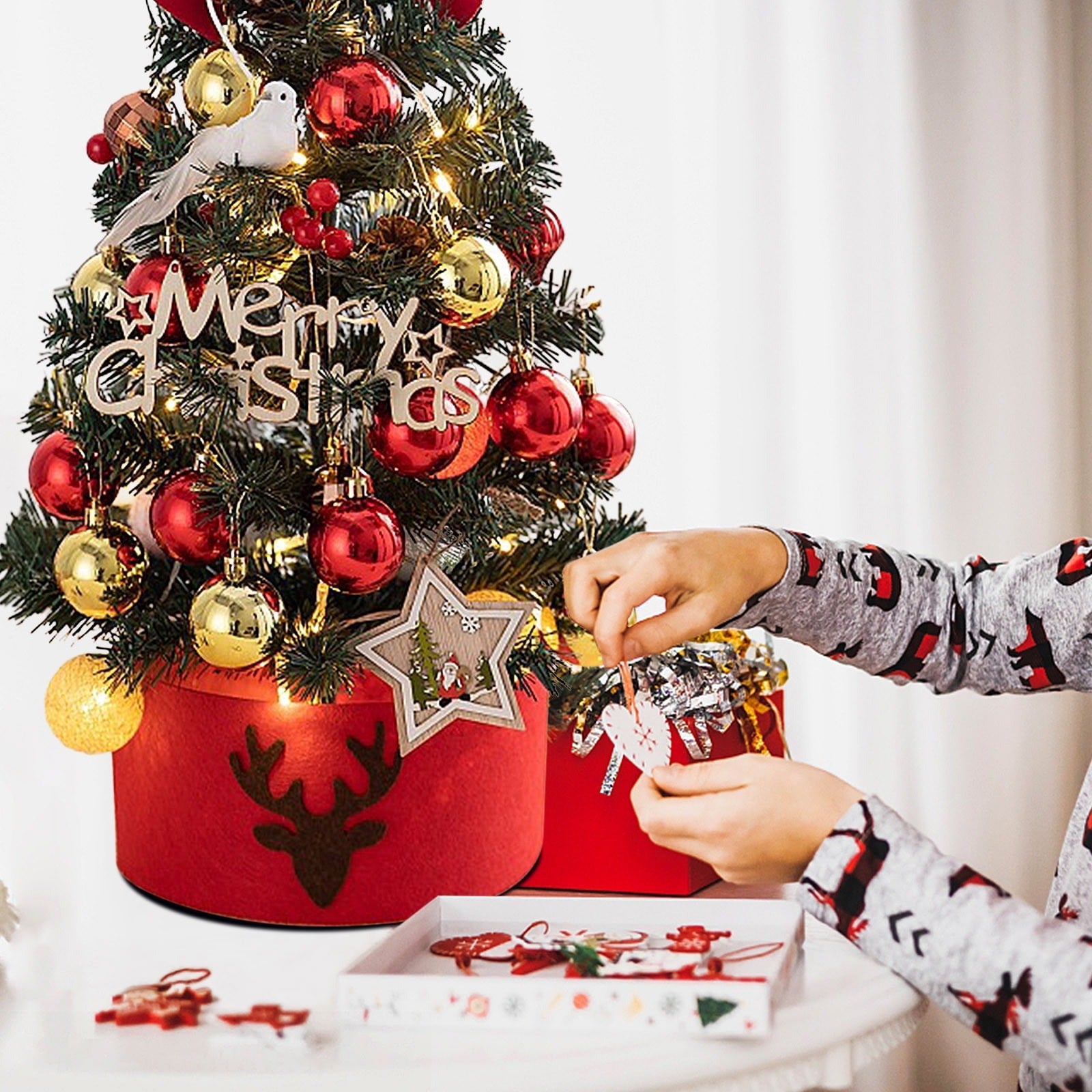 Mini Decorative Christmas Tree for Desktop with LED Lights, Safe Materials, Easy to Install and Disassemble
