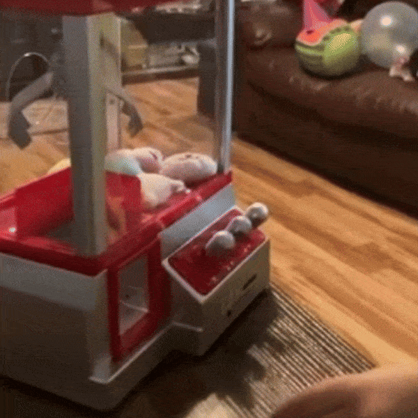 Miniature Candy Grabber with Manual Joystick Control, Retro Arcade Design, and Music & Sound Effects, Safe for Ages 3+