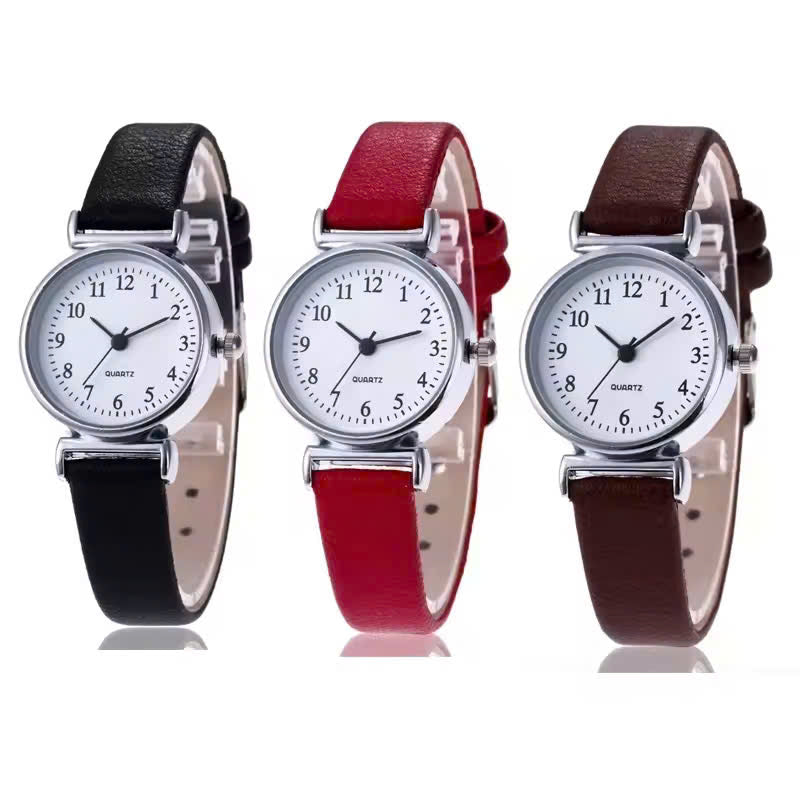 Minimalist Easy to Read Dial Leather Strap Quartz Watch – Classic Design with Time Adjustment Knob