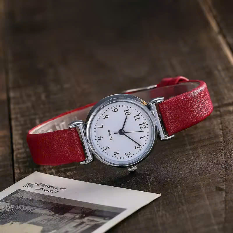 Minimalist Easy to Read Dial Leather Strap Quartz Watch – Classic Design with Time Adjustment Knob