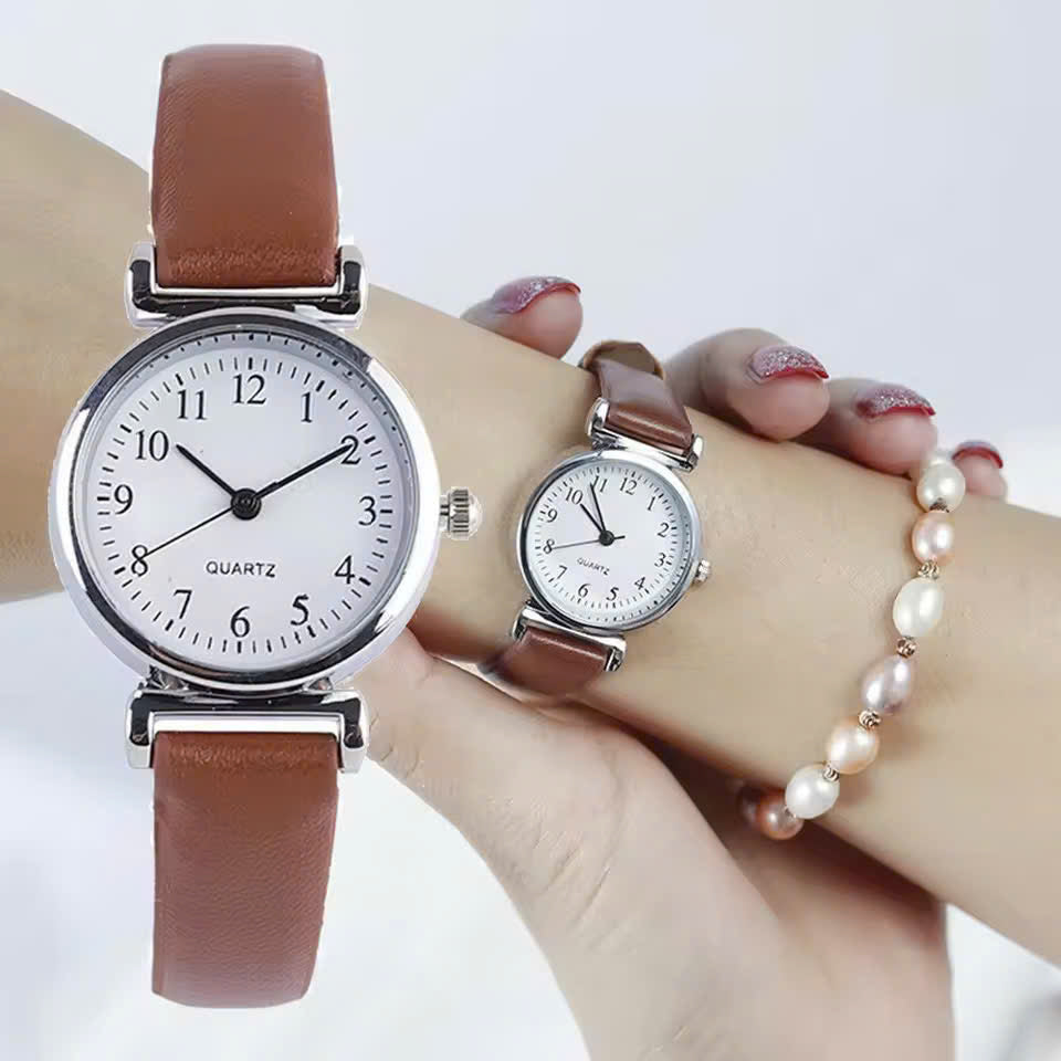Minimalist Easy to Read Dial Leather Strap Quartz Watch – Classic Design with Time Adjustment Knob