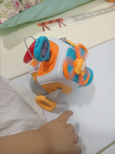 Montessori Busy Cube, Child-Friendly Wooden Sensory Toy, Fine Motor Skill Development, Safe for Ages 2+