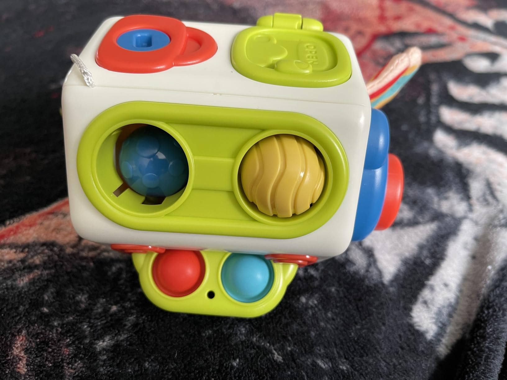 Montessori Busy Cube Toy with 10 Activities in 1, Brain Development Functions for Kids Ages 18+ Months