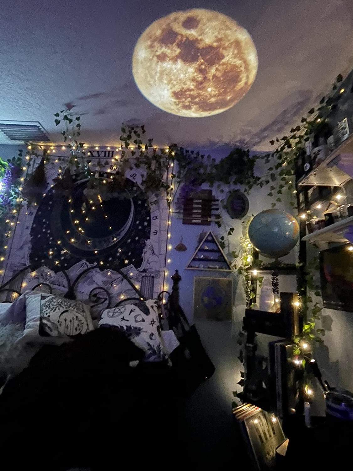 Moon Projection Lamp USB, 3 Colors, Non-Fade, Adjustable Brightness, Creates Ambient Decor.