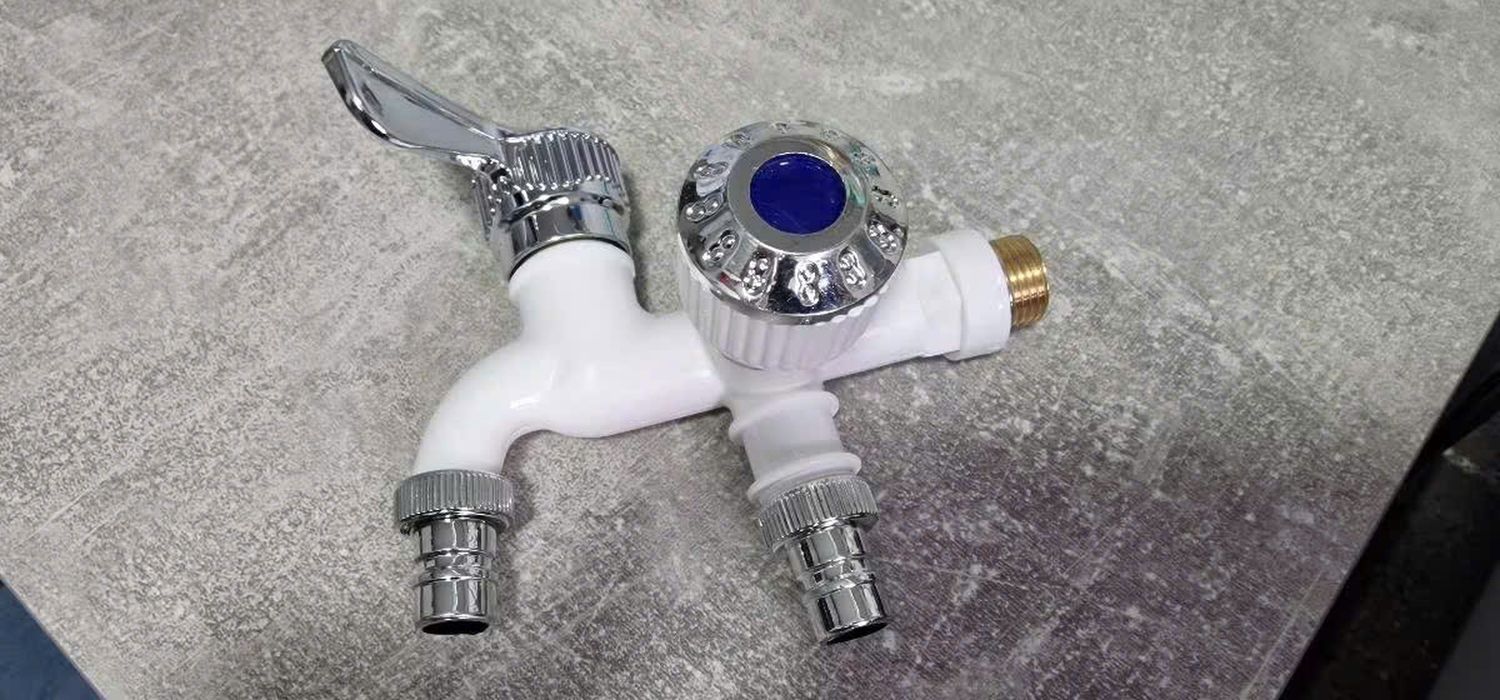 Outdoor Antifreeze Dual Control Faucet – Two Outlets, Leak-Proof, Rust-Resistant, Easy to Install and Use