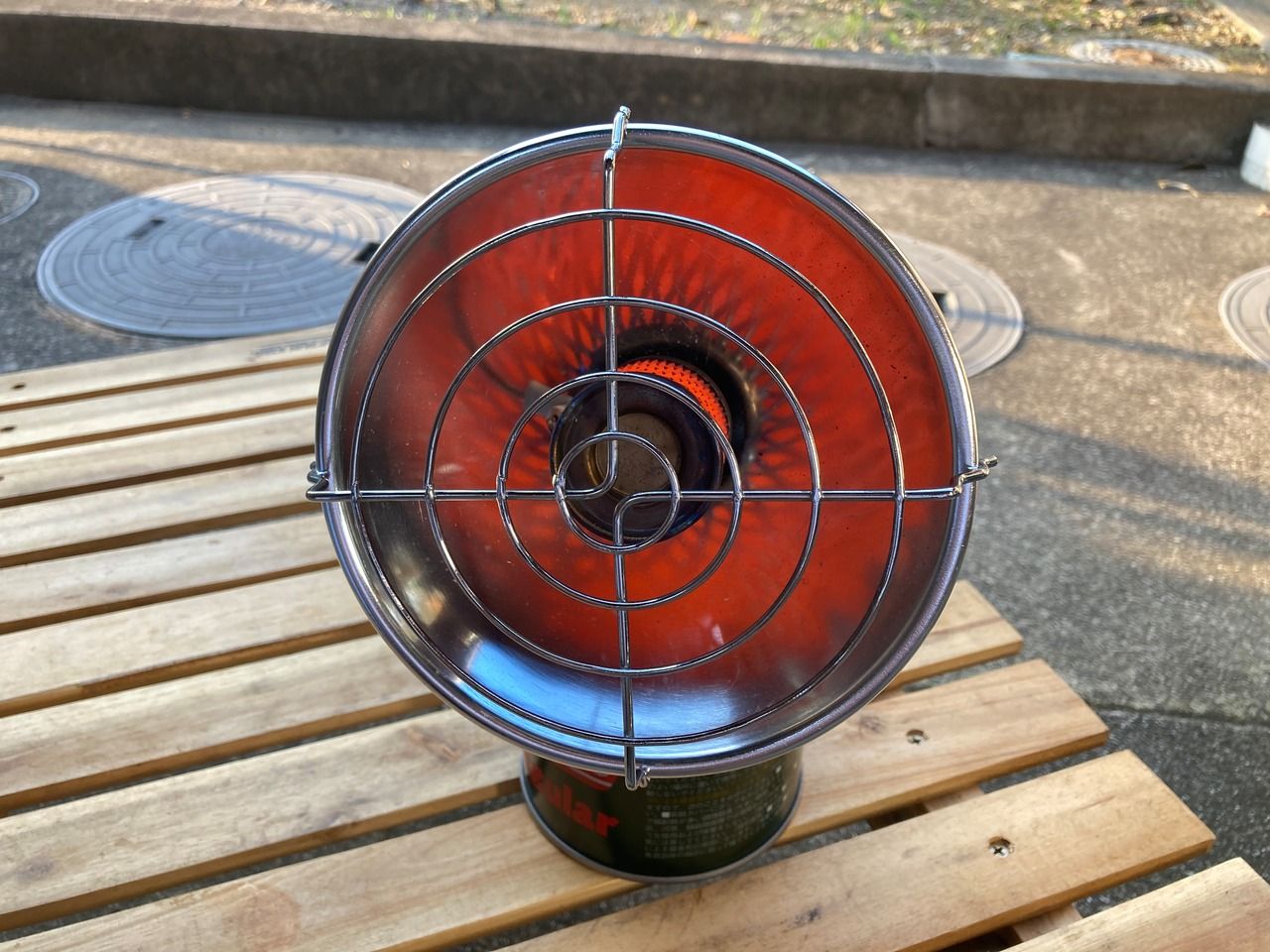 Outdoor Portable Gas Camping Heater Made of Stainless Steel with Low Gas Consumption