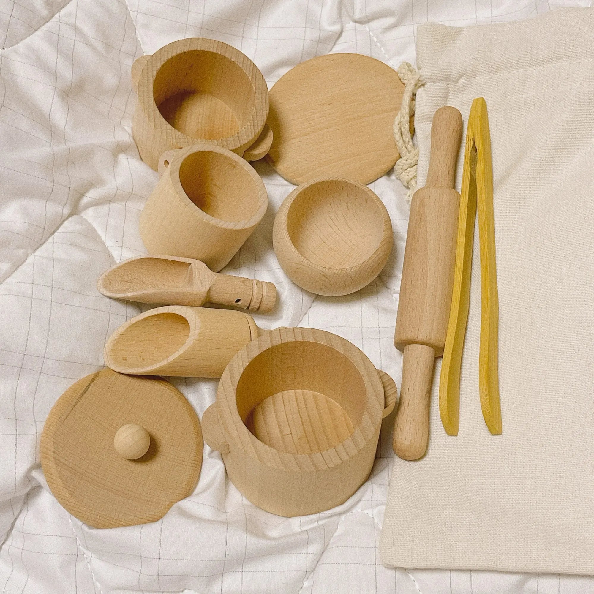 Pretend Play Kitchen Made of Natural Wood, Realistic Simulation, Develops Sensory Skills, Safe for Ages 3+