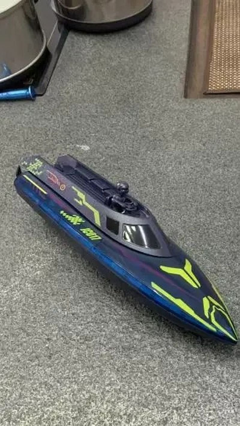 Race Boat Yacht Electric with Remote Control 2.4G, LED Lights, Safe for Ages 6+