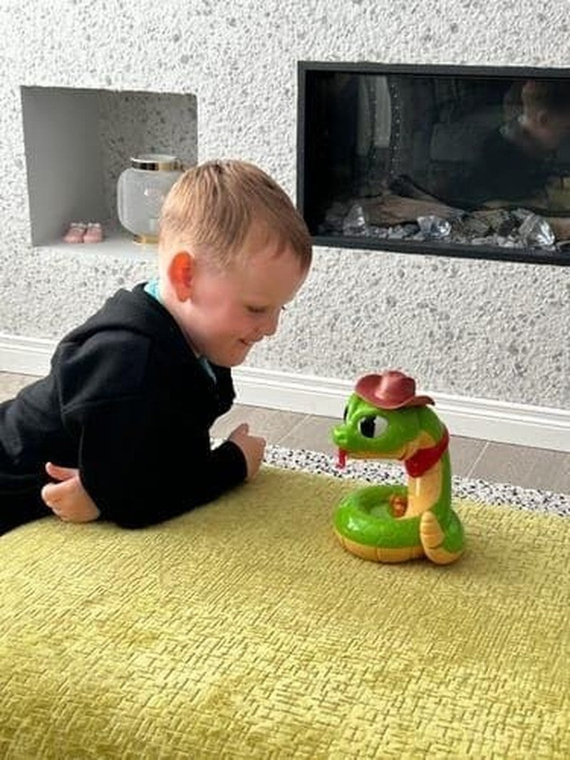 Rattlesnake Treasure Capture Challenge with Motion Sensing, Electric-Powered, Safe for Ages 3+