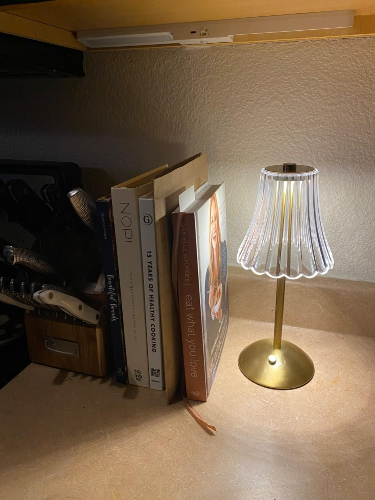 Rechargeable LED Table Lamp – Cordless Touch, Stepless Brightness Adjustment, Memory Function