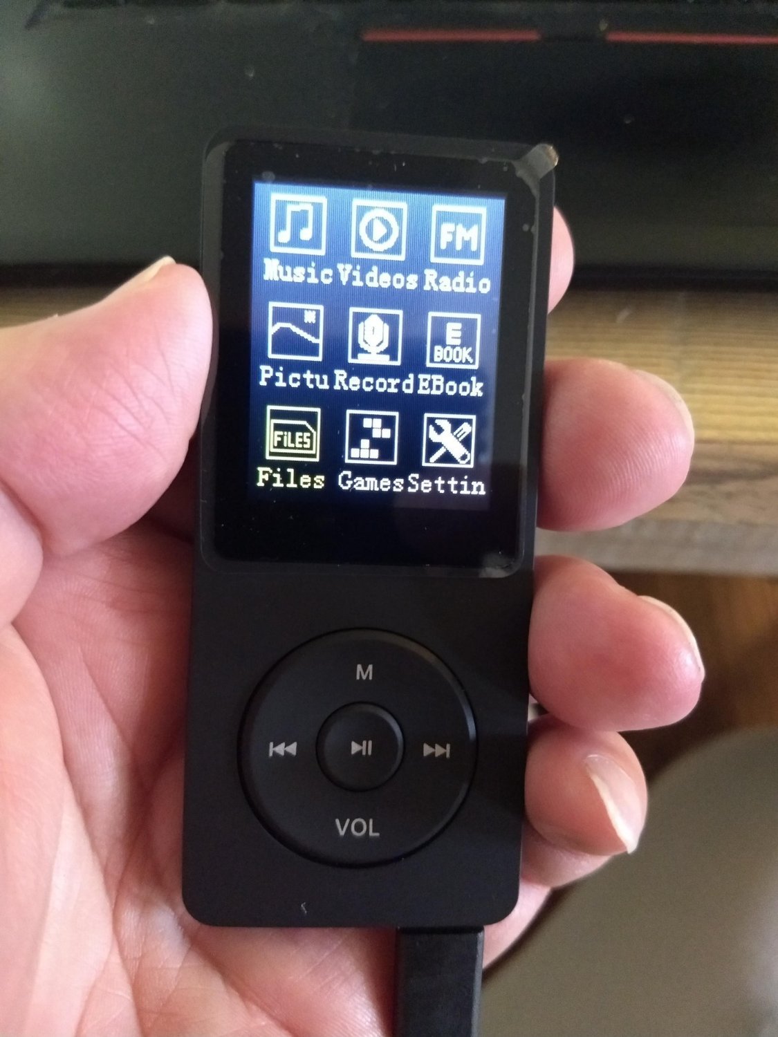 Rechargeable MP3 Player with Bluetooth 4.0, Voice Recorder, Support 128GB Storage
