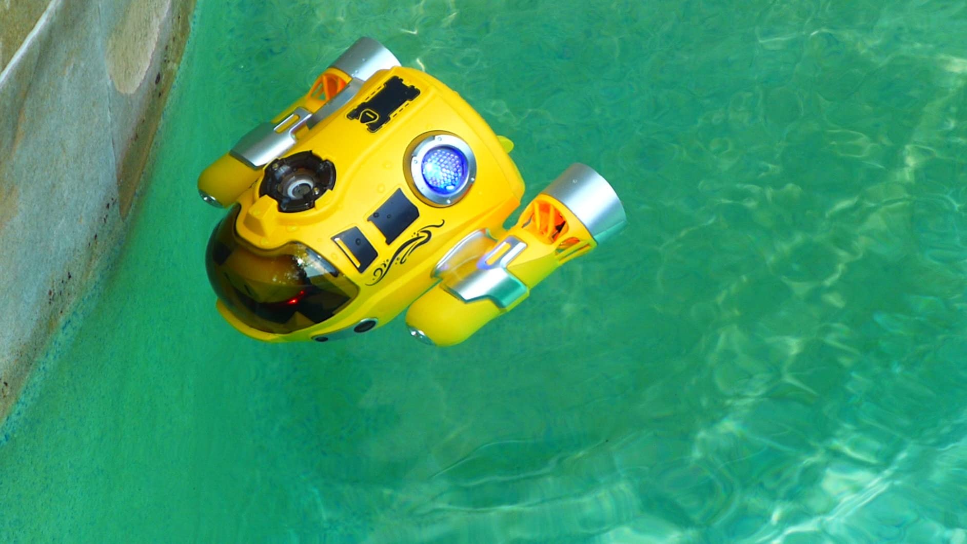 Remote Control Boat With Steam Spray, Waterproof, Easy Control, Safe for Ages 6+