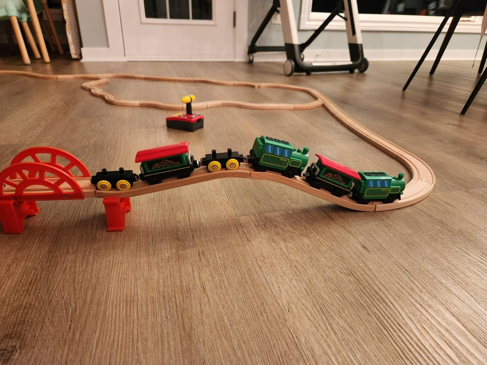 Remote Control Electric Train Toy with LED Lights, Sound, Safe for Ages 3+