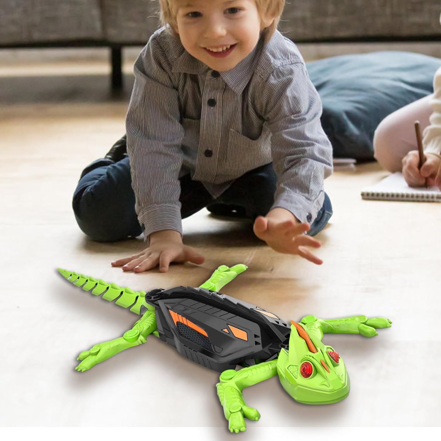 Remote Control Lizard Climbs Walls, LED Eye Lights, USB Charging, Safe for Ages 3+