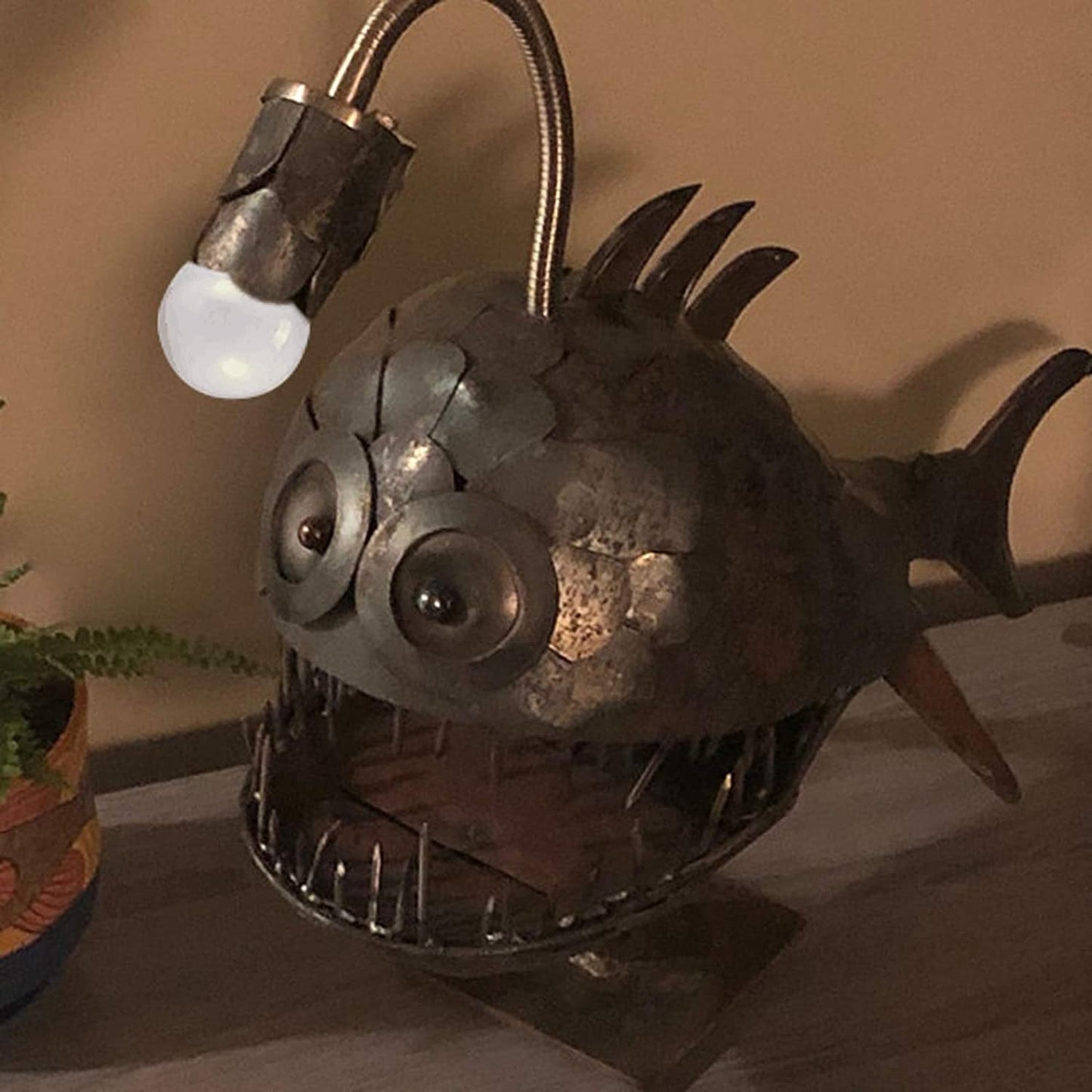 Rustic Usb Angler Fish Lamp, Shark Lamp Steampunk Style Table Lamp, Steampunk Angler Fish Lamp, Anglerfish Lamp Retro Art Table Lamp