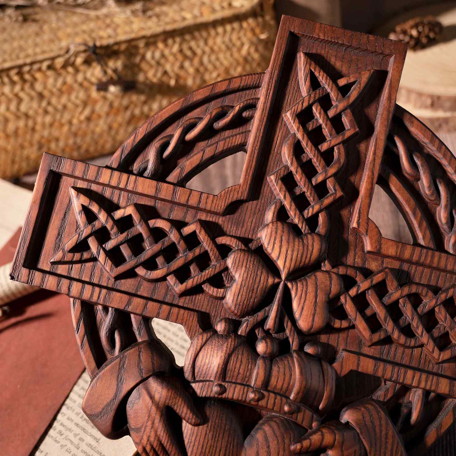 Rustic Claddagh Love Cross Wall Art – Intricate Wooden Celtic Knot Carving for Meaningful Room & Holiday Gift Decor