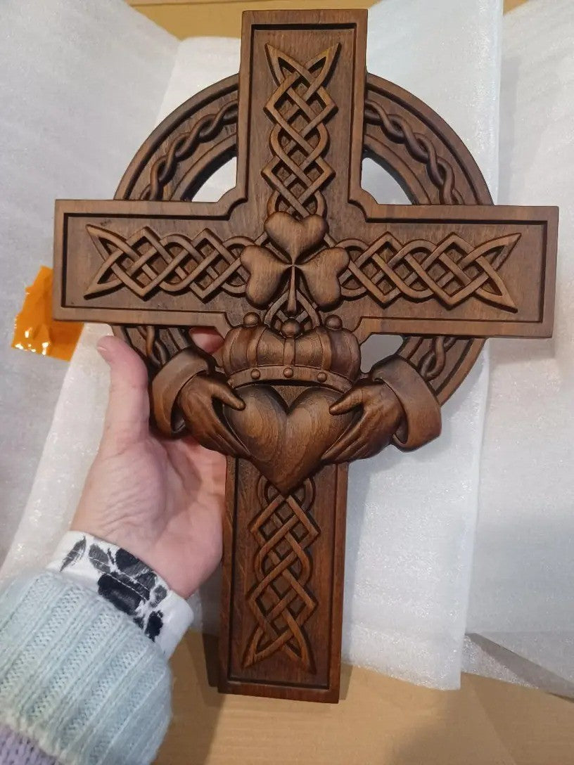 Rustic Claddagh Love Cross Wall Art – Intricate Wooden Celtic Knot Carving for Meaningful Room & Holiday Gift Decor
