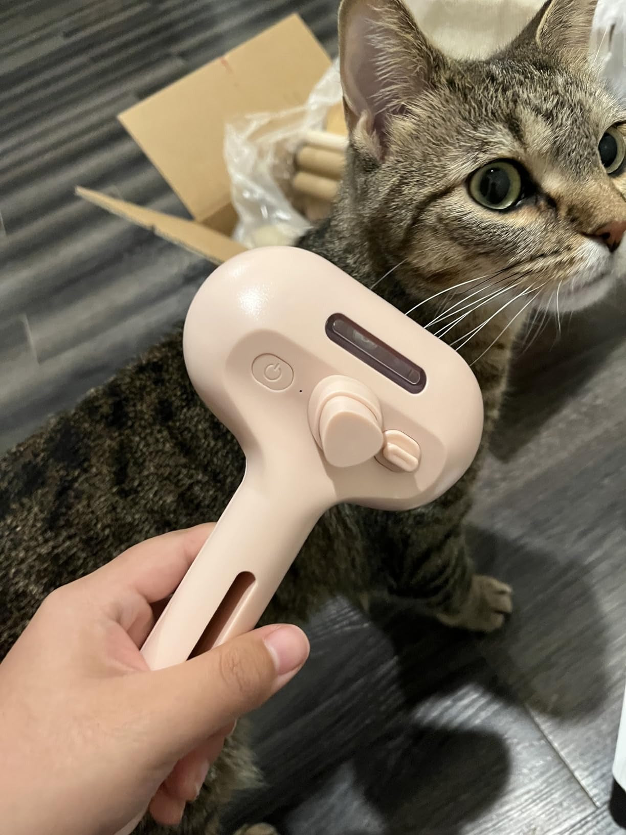 Self-Cleaning Spray Brush for Cats with One-Touch Hair Removal Design, Durable and Lightweight ABS Material