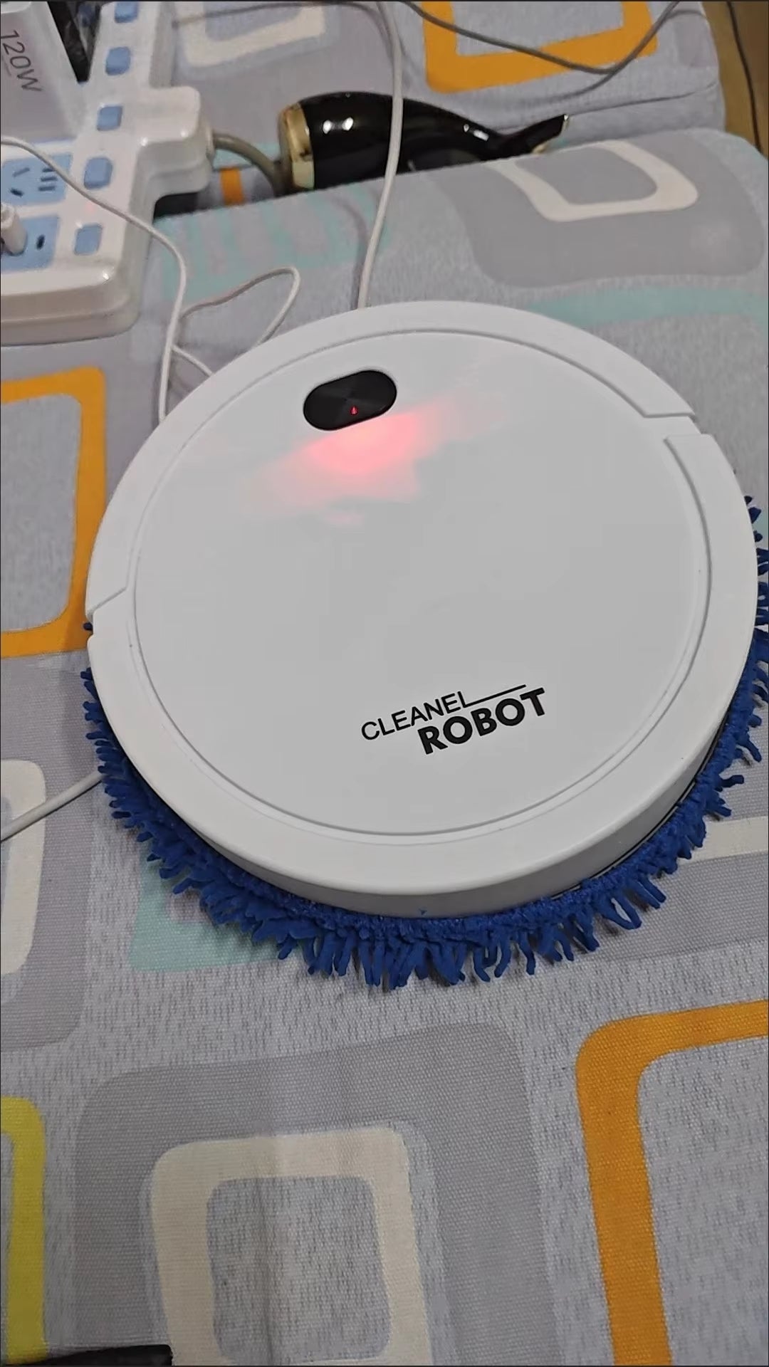 Smart Dual-Mode Floor Cleaning Robot – Wet & Dry Auto Mop with Long Battery Life and Low-Noise Operation