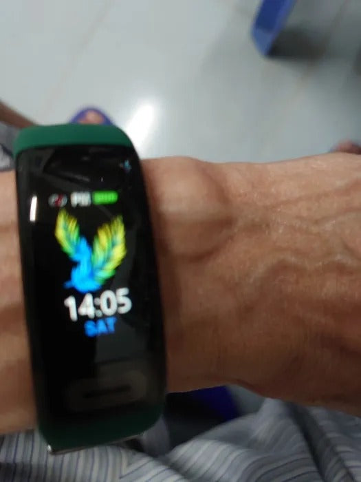 Smart Health Monitoring Bracelet with Multiple Sensors – Sleep Tracking, Activity Metrics, Notifications, Alarms & Reminders