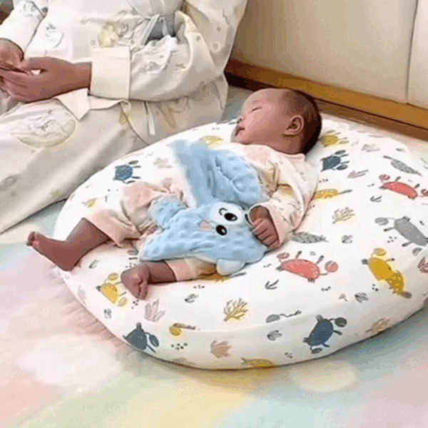 Soothing Baby Hand Pillow – Gentle Electric Patting Toy for Comfort & Startle Prevention