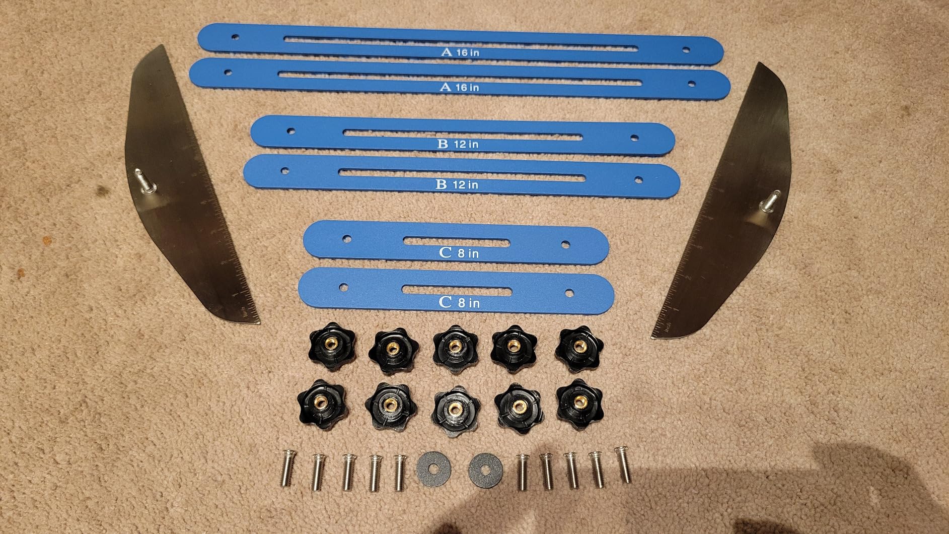 Stair Tread Jig Template Tool – Adjustable Gauge Made from Durable Material for Stairs, Risers, Shelves, and Partitions.