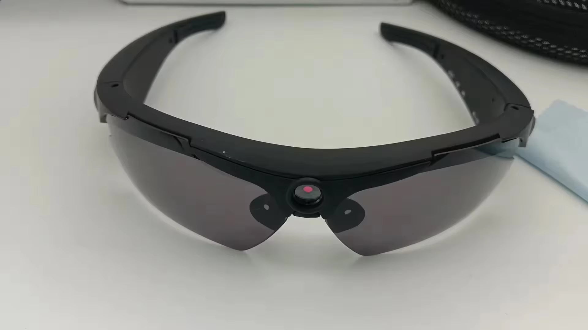 Sunglasses with Built-In Video Camera 1080P Full HD Wide-Angle Smart DVR for Outdoor Sports
