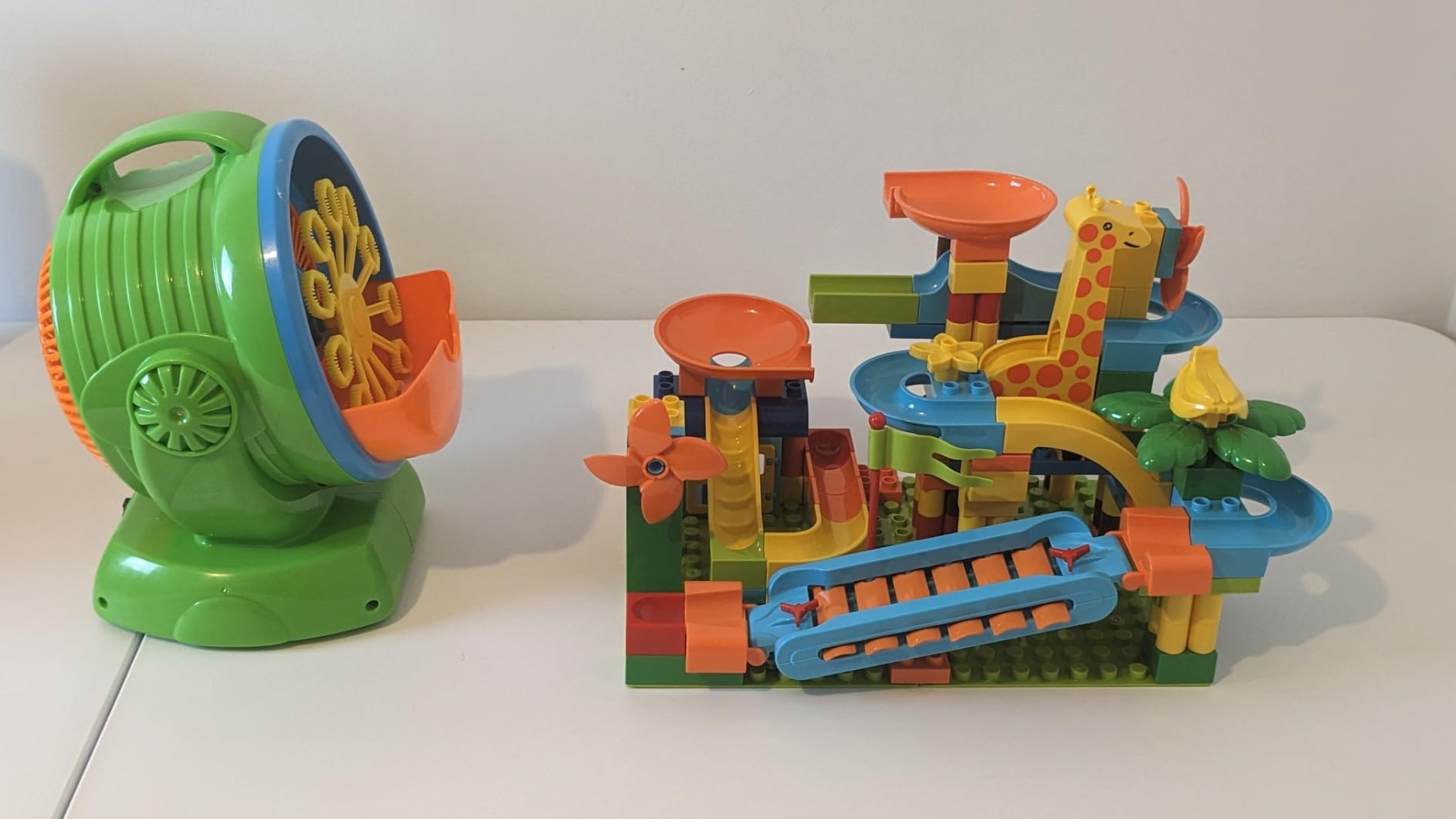 Turntable Marble Race, Creative Assembly, Vibrant Music, Stimulating Imagination, Safe for Ages 3+