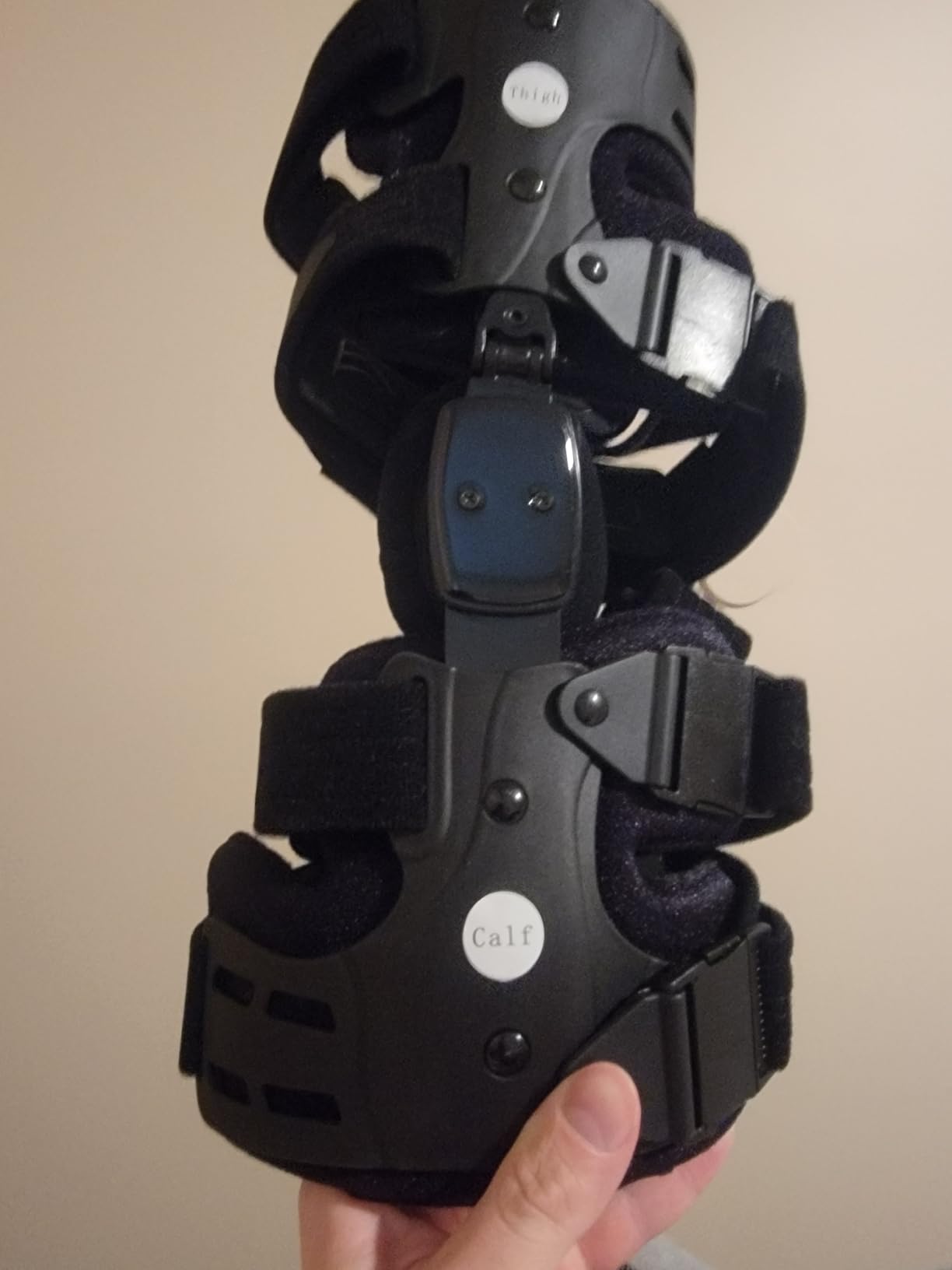 Unloader Knee Support Brace with Medial and Lateral Support Helps Stabilize the Joint